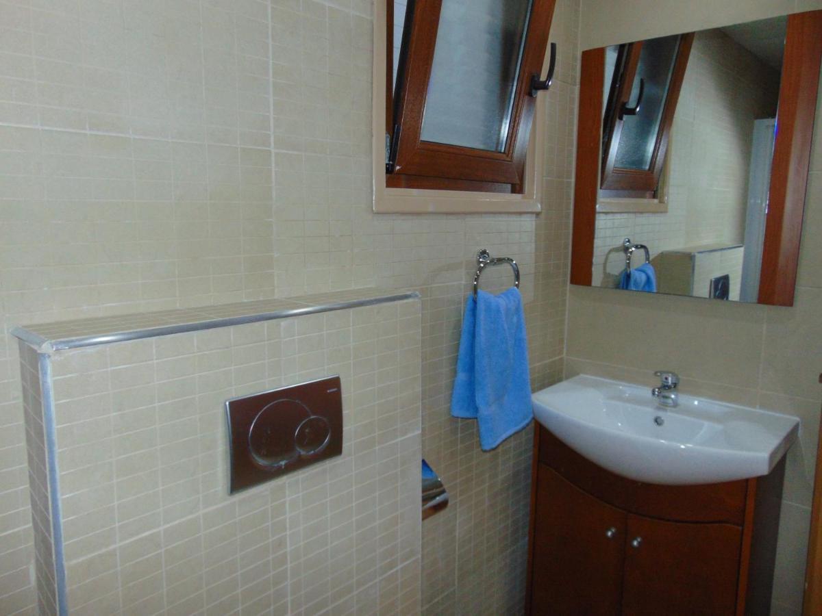 Ithaki Phinikoudes Apartment No. 207 لارنكا الغرفة الصورة