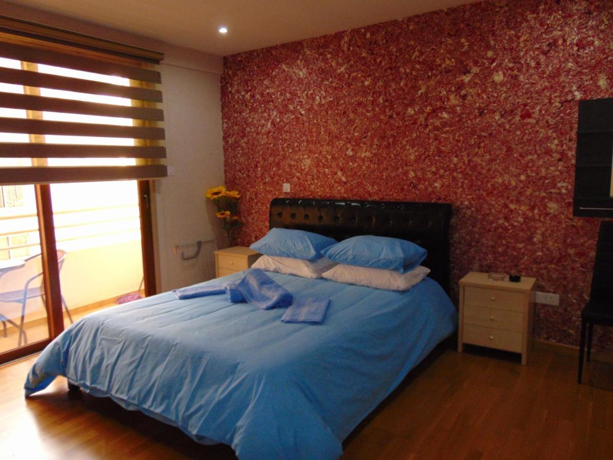 Ithaki Phinikoudes Apartment No. 207 لارنكا الغرفة الصورة