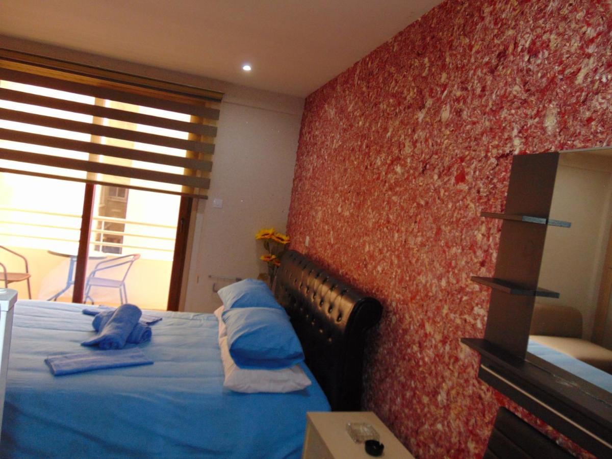 Ithaki Phinikoudes Apartment No. 207 لارنكا الغرفة الصورة